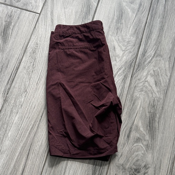 Tilly’s Nitros Men's Burgundy Lightweight Zip Front Shorts Size 36 - Picture 5 of 5